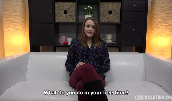 Торговала тунцом, теперь хочет торговать пиздой на экранах