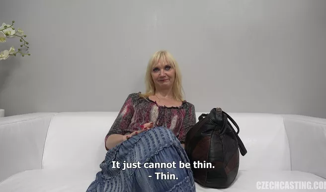 Русская бабуля в свои 55 на чешском кастинге устроила представление на любителя