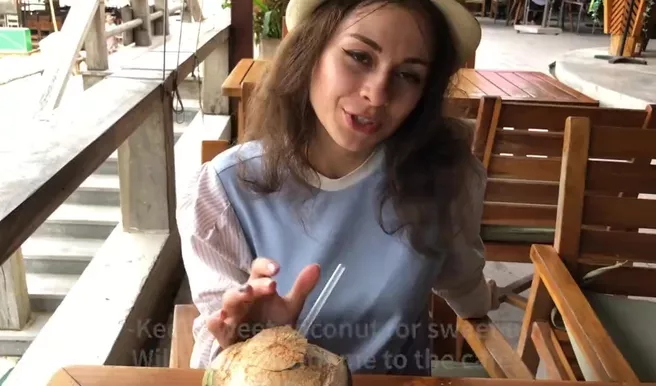 Москвичка Лоли ищет для огромных сисек еблю и спонсора