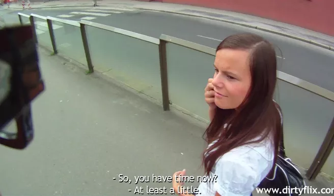 Сотка баксов и незнакомка из трамвая пересела на хуй пикапера