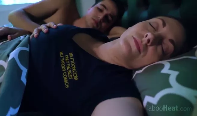 Дрыщугана хрен остановишь, когда стояк в режиме "растрахать"