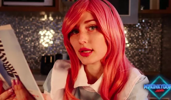 Косплей на Алису из страны чудес, только с растраханной писькой