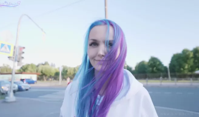 Покормил шавухой незнакомку, за что студентка отдалась в очко