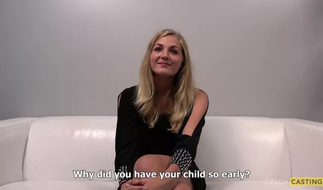 Оператор кончил за две минуты, трахая маслянистую чешку на кастинге