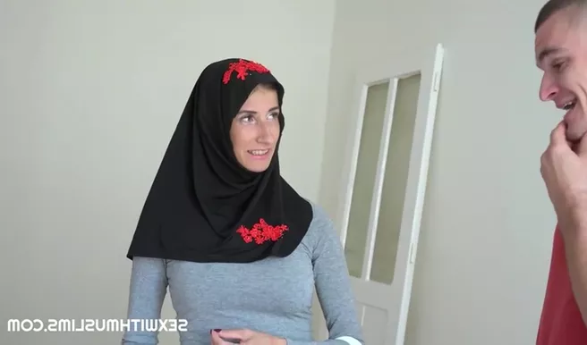 Хиджаб можешь оставить, но трусики снимай перед еблей