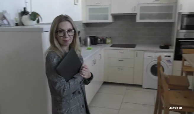 Пизда соседки оказалась более нежной, чем у жены