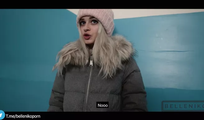 Зачем проситься домой, если можно выебать шкуру на этаже?