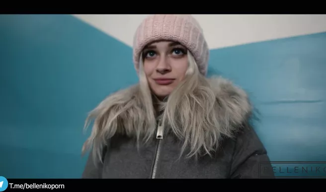 Зачем проситься домой, если можно выебать шкуру на этаже?