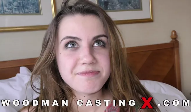 Способная красотка с Украины проходит жёсткий анал-отбор