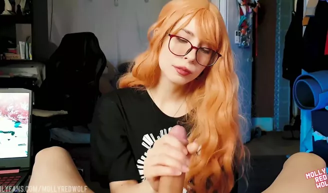 Рыжая малышка помогла пацану с хроническим недотрахом