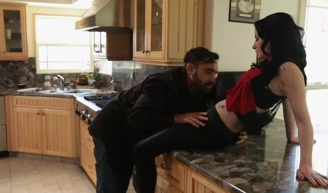 Антология отборной ебли на острове секса, бухла и травки