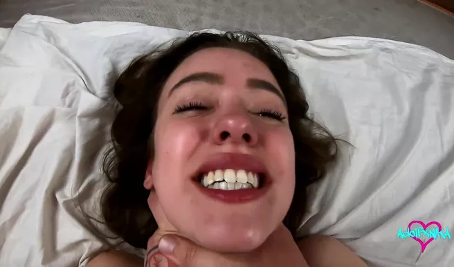 Что ж тебя так возбудило, Ника? Жилистый хуй любовника?