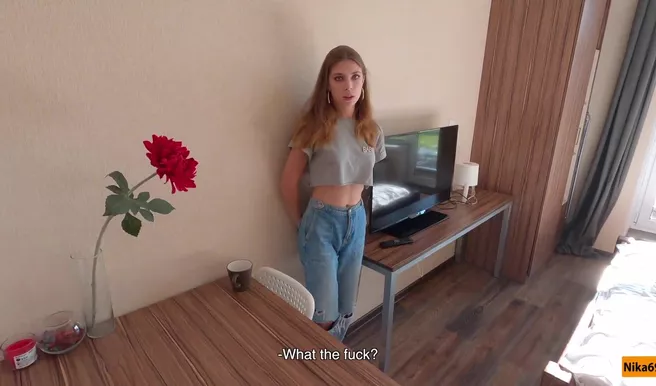 Оказывается, что сводная сестричка знает о ебле достаточно много